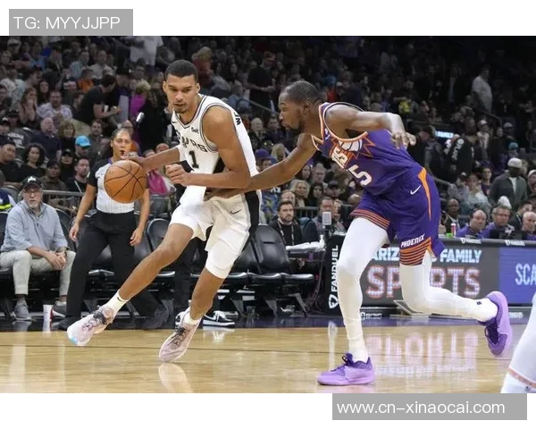 文班亚马新赛季表现惊艳场均20分10篮板3盖帽领跑新秀榜单